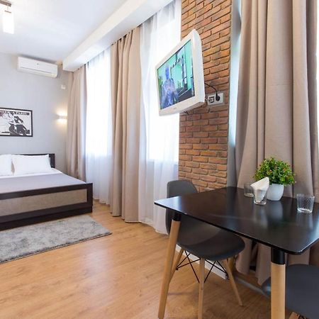 Modern Studio Beside Metro Yaroslava Mudroho, Universytet - Chernyshevska Str 95-7 Κχαρκίβ Εξωτερικό φωτογραφία