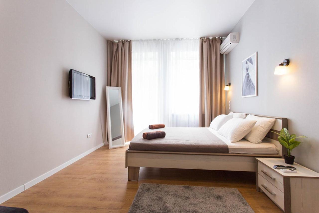 Modern Studio Beside Metro Yaroslava Mudroho, Universytet - Chernyshevska Str 95-7 Κχαρκίβ Εξωτερικό φωτογραφία