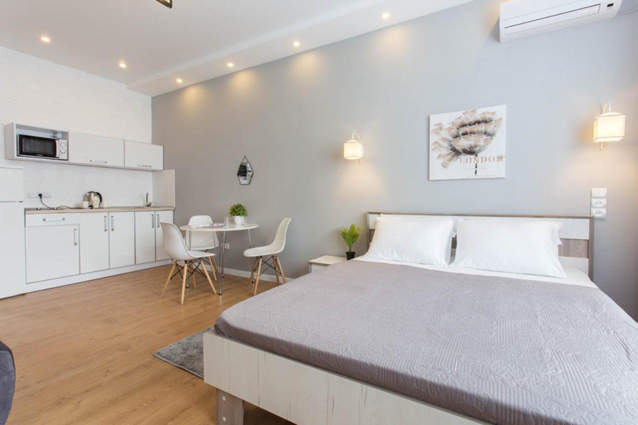 Modern Studio Beside Metro Yaroslava Mudroho, Universytet - Chernyshevska Str 95-7 Κχαρκίβ Εξωτερικό φωτογραφία