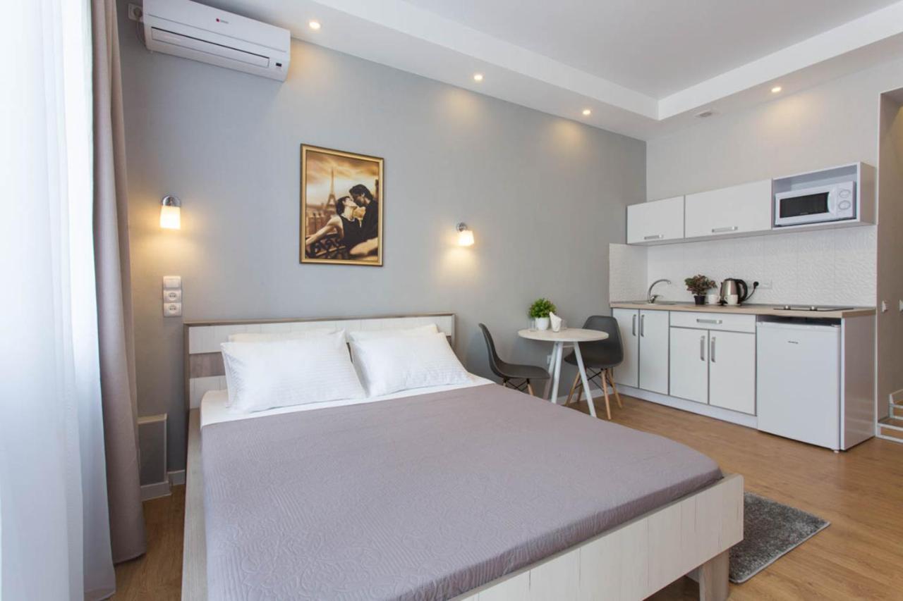 Modern Studio Beside Metro Yaroslava Mudroho, Universytet - Chernyshevska Str 95-7 Κχαρκίβ Εξωτερικό φωτογραφία