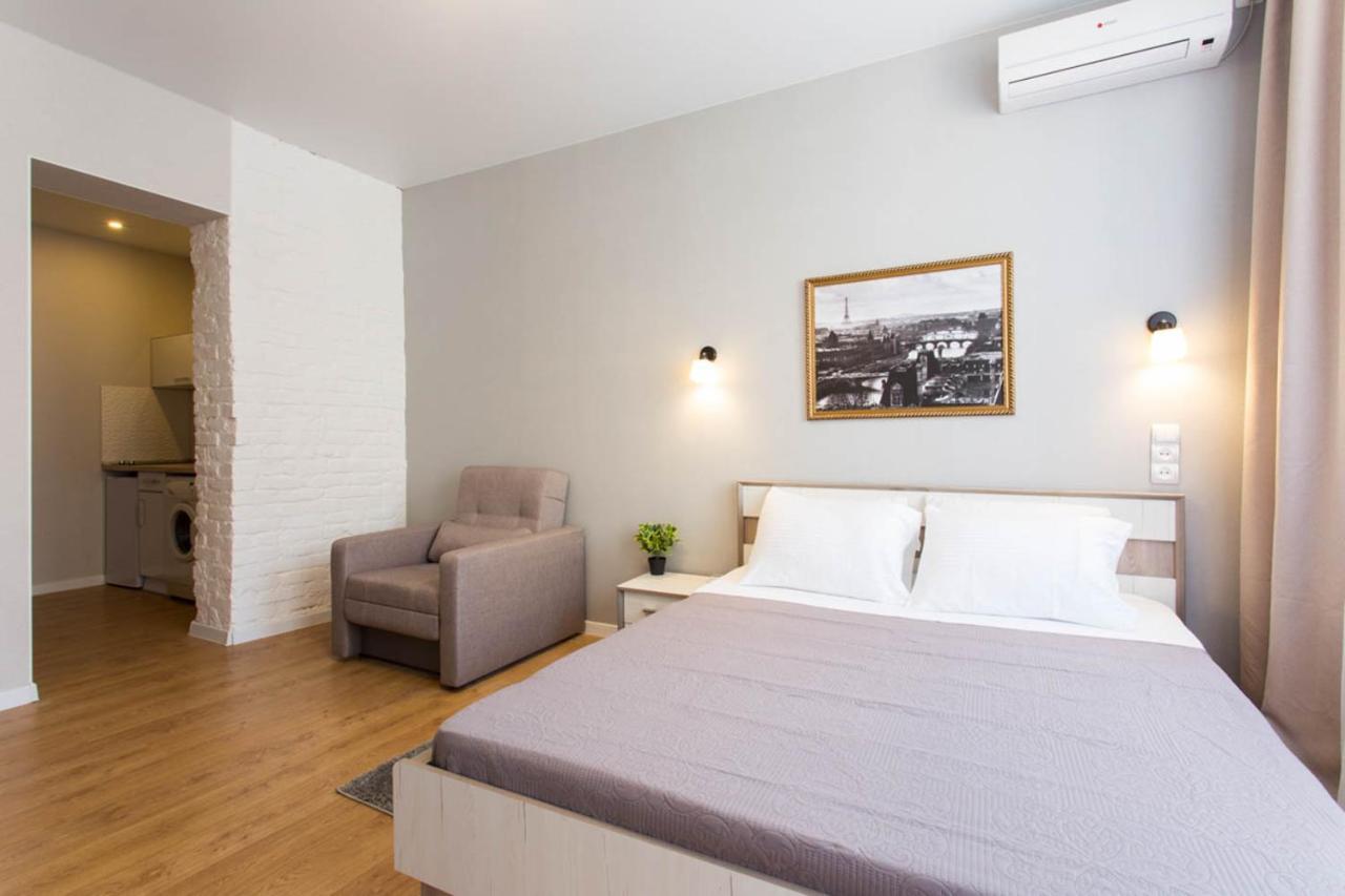 Modern Studio Beside Metro Yaroslava Mudroho, Universytet - Chernyshevska Str 95-7 Κχαρκίβ Εξωτερικό φωτογραφία