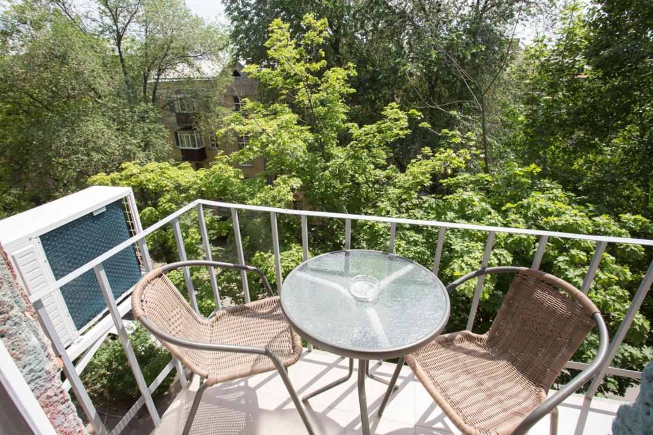 Modern Studio Beside Metro Yaroslava Mudroho, Universytet - Chernyshevska Str 95-7 Κχαρκίβ Εξωτερικό φωτογραφία