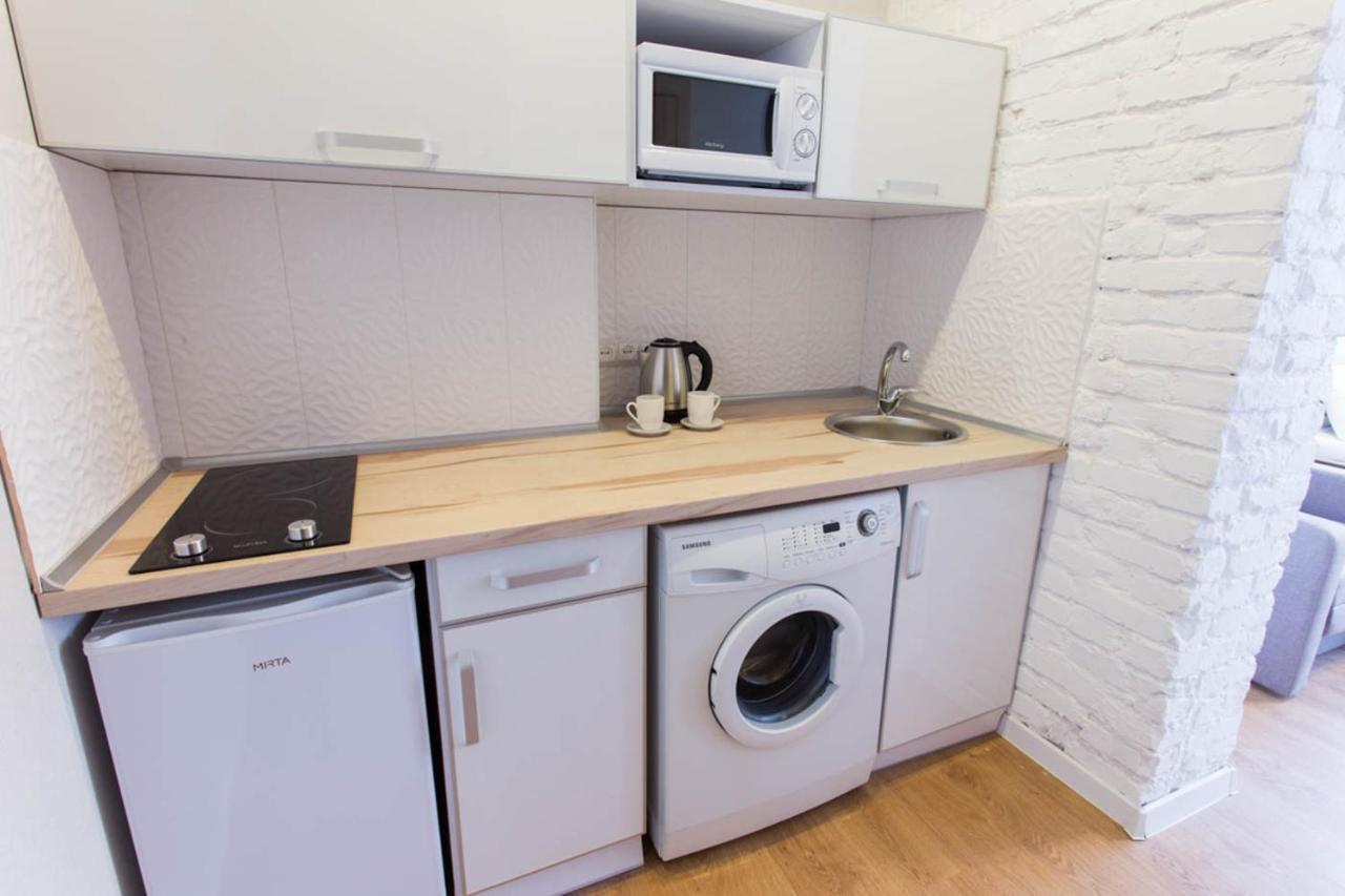 Modern Studio Beside Metro Yaroslava Mudroho, Universytet - Chernyshevska Str 95-7 Κχαρκίβ Εξωτερικό φωτογραφία