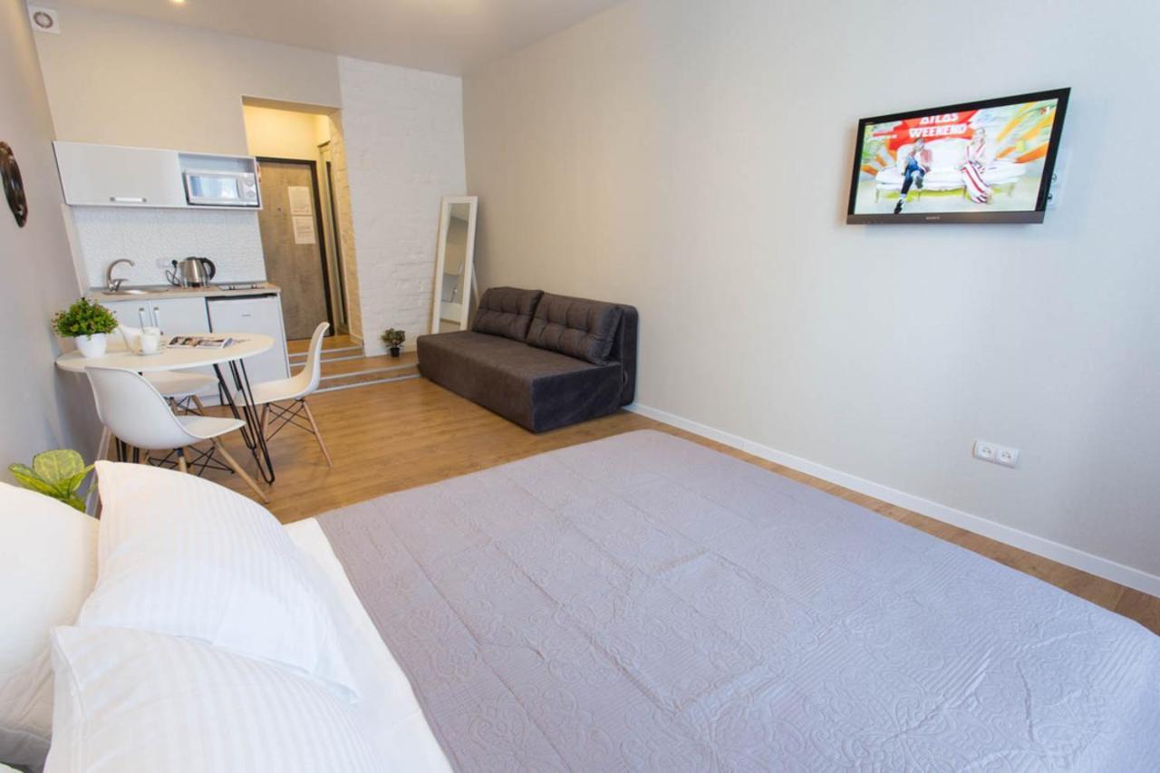 Modern Studio Beside Metro Yaroslava Mudroho, Universytet - Chernyshevska Str 95-7 Κχαρκίβ Εξωτερικό φωτογραφία