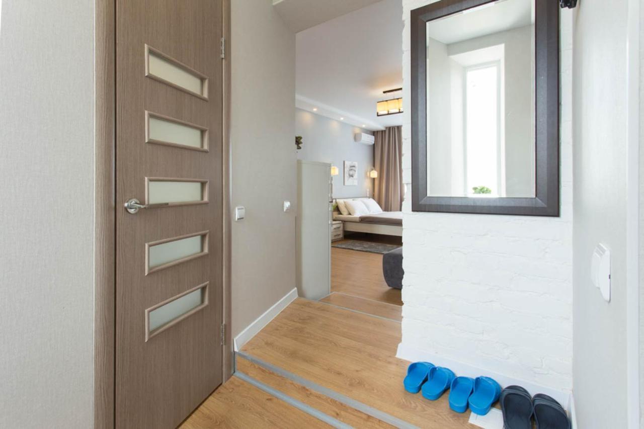Modern Studio Beside Metro Yaroslava Mudroho, Universytet - Chernyshevska Str 95-7 Κχαρκίβ Εξωτερικό φωτογραφία