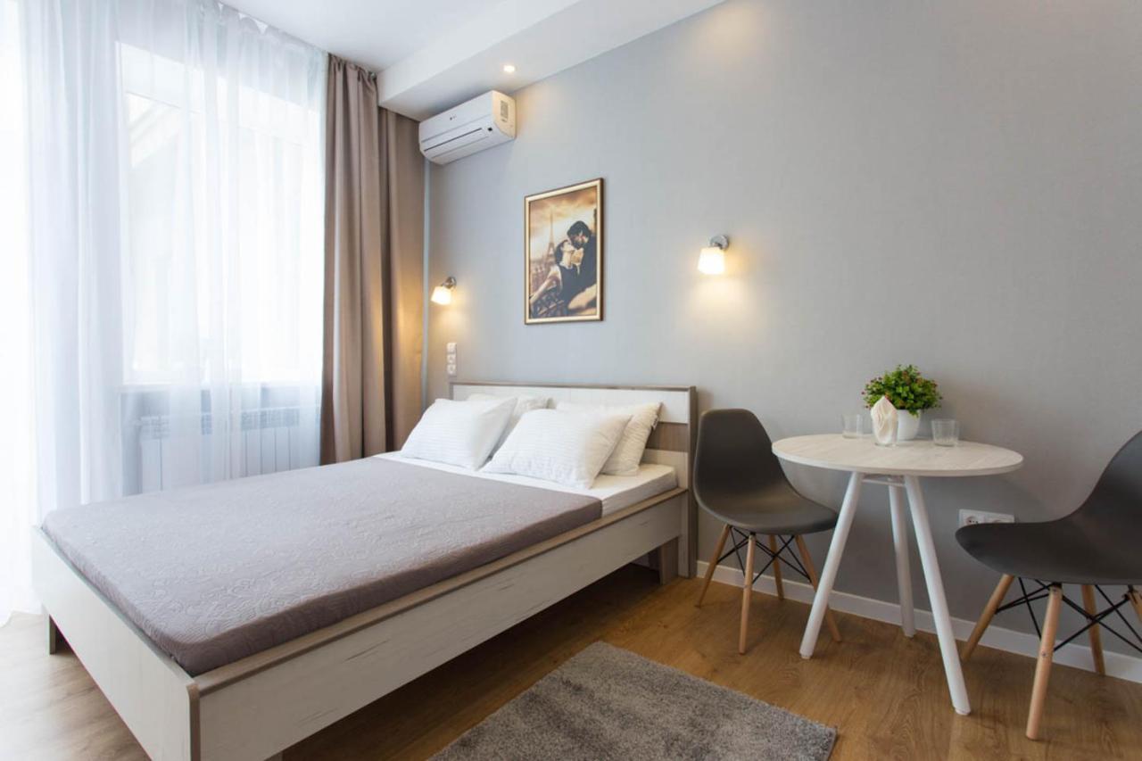 Modern Studio Beside Metro Yaroslava Mudroho, Universytet - Chernyshevska Str 95-7 Κχαρκίβ Εξωτερικό φωτογραφία