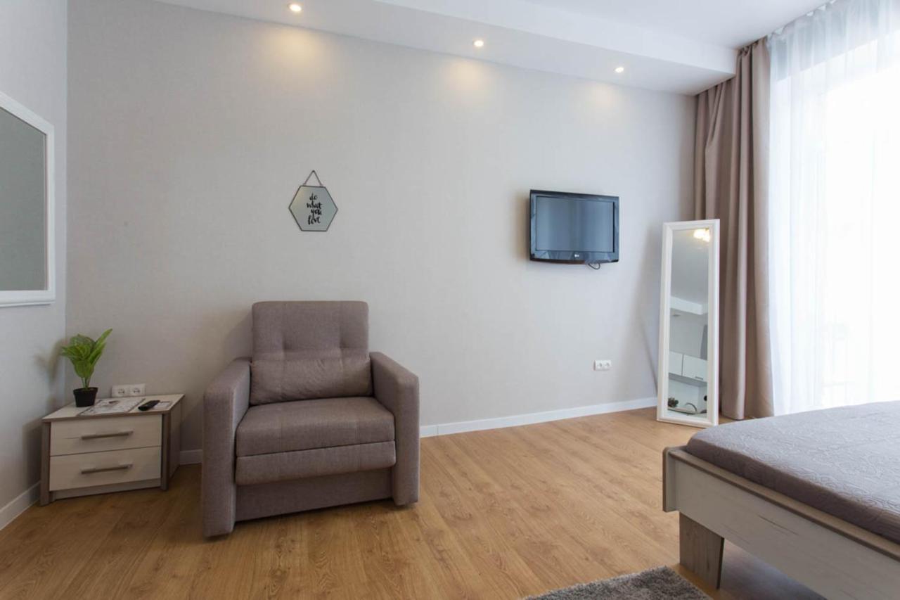 Modern Studio Beside Metro Yaroslava Mudroho, Universytet - Chernyshevska Str 95-7 Κχαρκίβ Εξωτερικό φωτογραφία